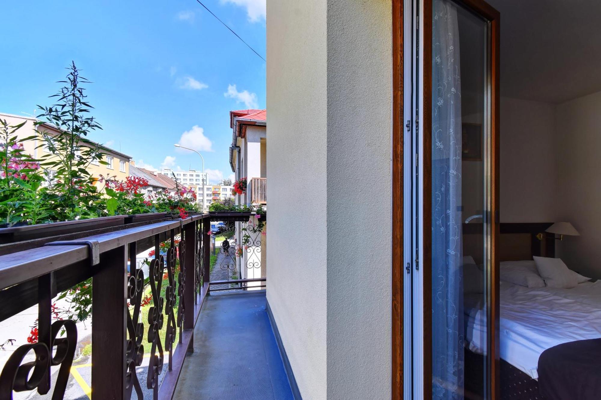 Hotel Adler Ceske Budejovice Exterior photo